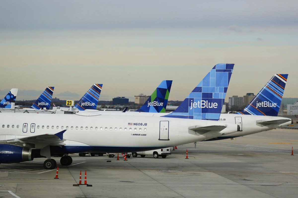 Jetblue plane